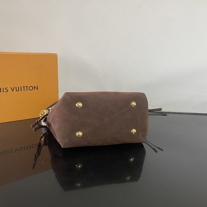 ルイヴィトン販売店舗 バッグ レディース LV SKI ベラ チョコレート スエードカーフレザー M26684 ルイヴィトン マヒナ バッグ - 画像 (7)