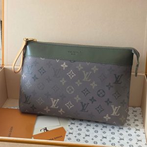 ヴィトン クラッチバッグ メンズ
