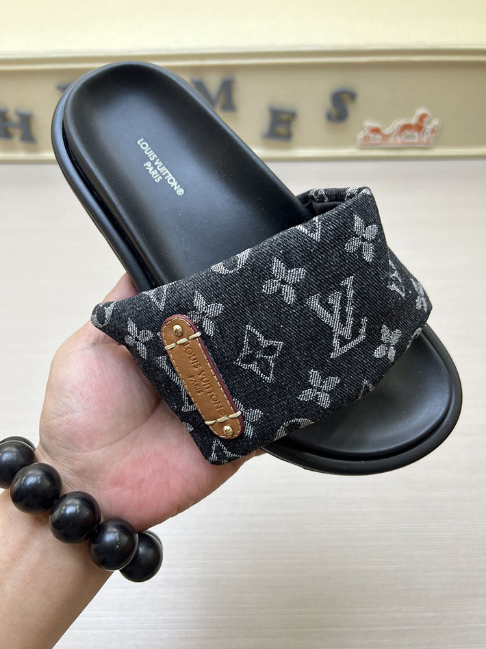 メンズ・レディース兼用 ルイヴィトン サンダル Louis Vuitton x TM プールピロー ミュール 2629014 ルイヴィトン サンダル 新作 - 画像 (3)