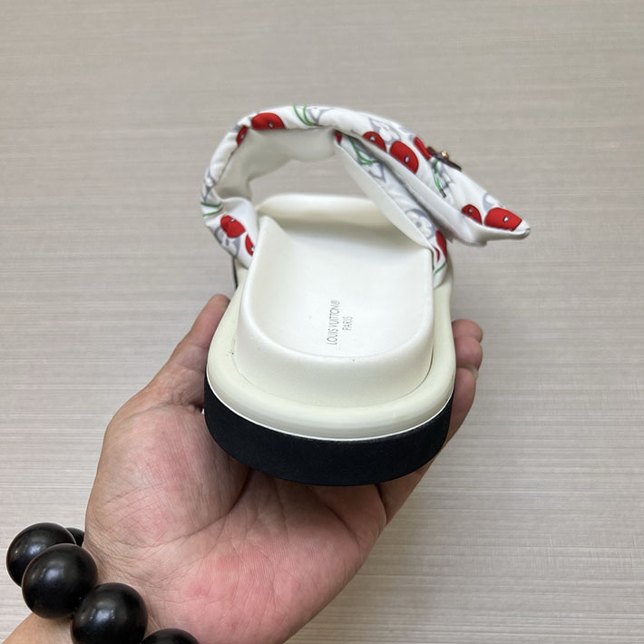メンズ・レディース兼用 ルイヴィトン サンダル Louis Vuitton x TM プールピロー ミュール 2629018 ルイヴィトン 靴 白 - 画像 (6)