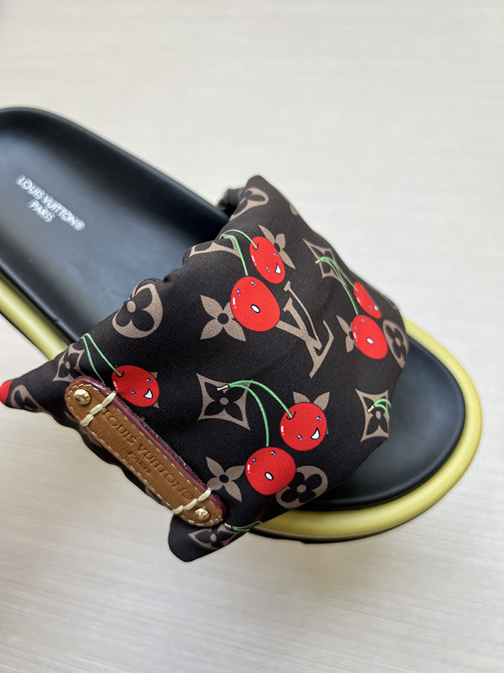 メンズ・レディース兼用 ルイヴィトン サンダル Louis Vuitton x TM プールピロー ミュール 2629019 ヴィトン サンダル モノグラム - 画像 (7)