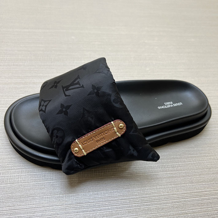 メンズ・レディース兼用 ルイヴィトン サンダル Louis Vuitton x TM プールピロー ミュール 2629020 ルイヴィトン サンダル 黒 - 画像 (5)