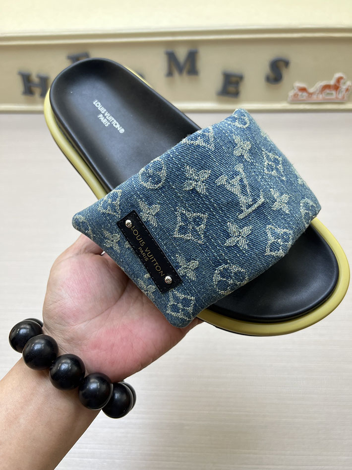 メンズ・レディース兼用 ルイヴィトン サンダル LV プールピロー・ライン ミュール モノグラム 2629024 ルイヴィトン 靴 デニム - 画像 (3)