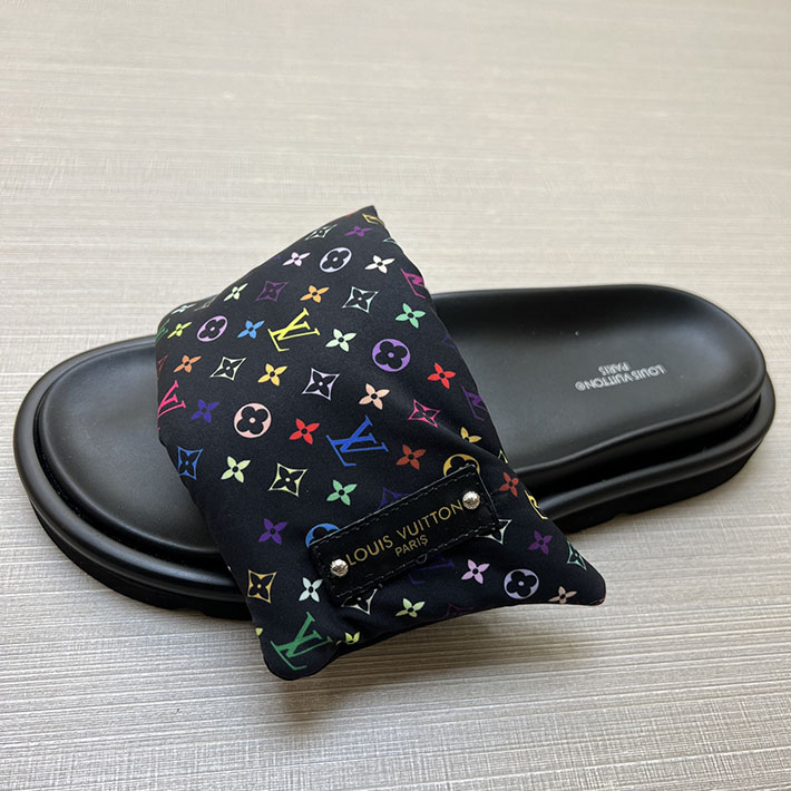 メンズ・レディース兼用 ルイヴィトン サンダル LV プールピロー・ライン ミュール モノグラム 2629025 ルイヴィトン デニム レディース - 画像 (5)