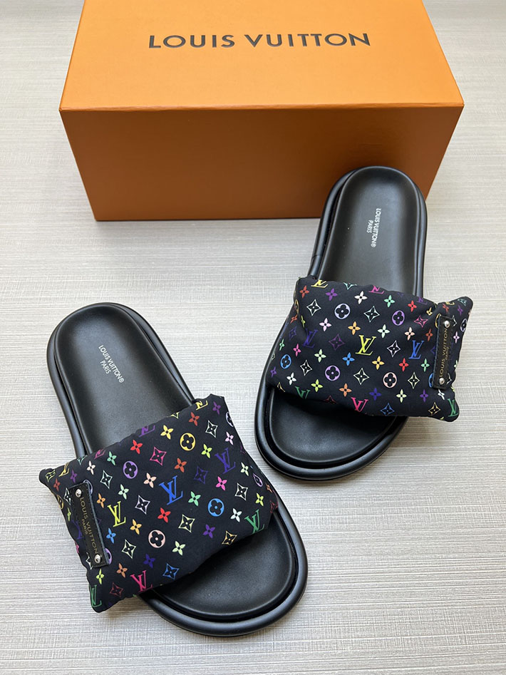 メンズ・レディース兼用 ルイヴィトン サンダル LV プールピロー・ライン ミュール モノグラム 2629025 ルイヴィトン デニム レディース - 画像 (2)