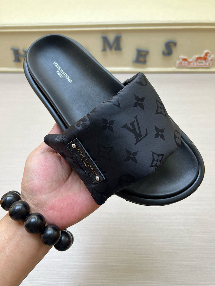 メンズ・レディース兼用 ルイヴィトン LV マイアミ ラインミュール サンダル ウォーターフロント 2629030 ルイヴィトン サンダル 黒 - 画像 (3)
