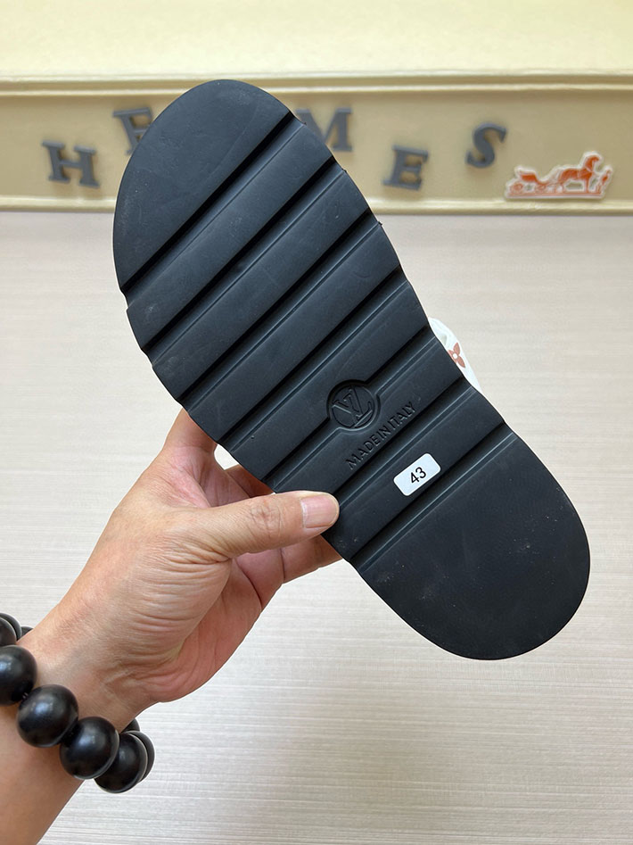メンズ・レディース兼用 ルイヴィトン LV ボンディア サンダル デニム プールピロー ミュール 2629037 ルイヴィトン 靴 白 - 画像 (4)