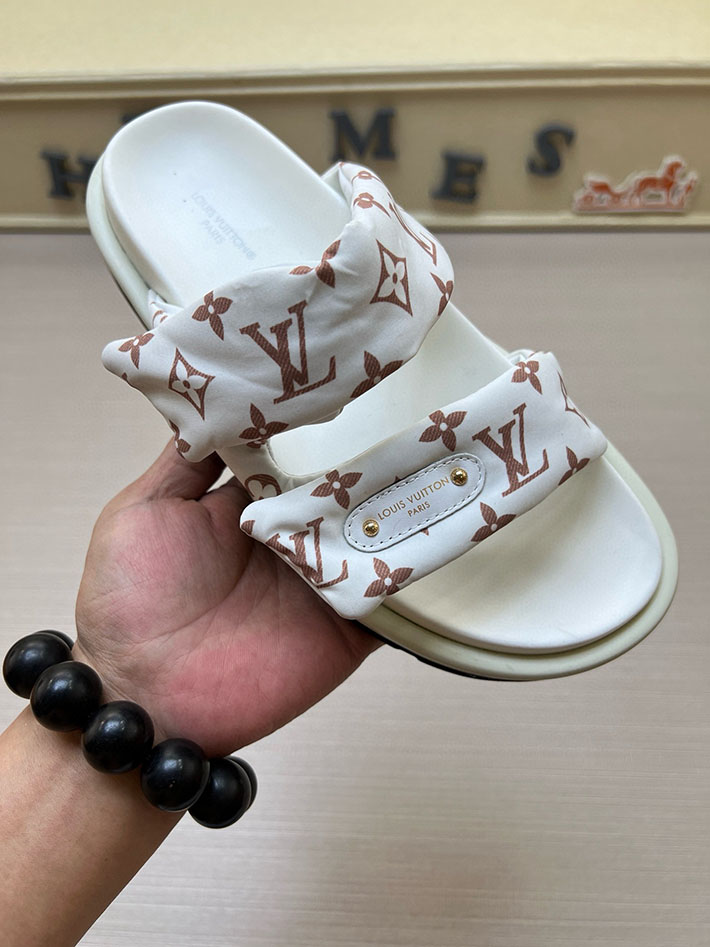 メンズ・レディース兼用 ルイヴィトン LV ボンディア サンダル デニム プールピロー ミュール 2629037 ルイヴィトン 靴 白 - 画像 (3)
