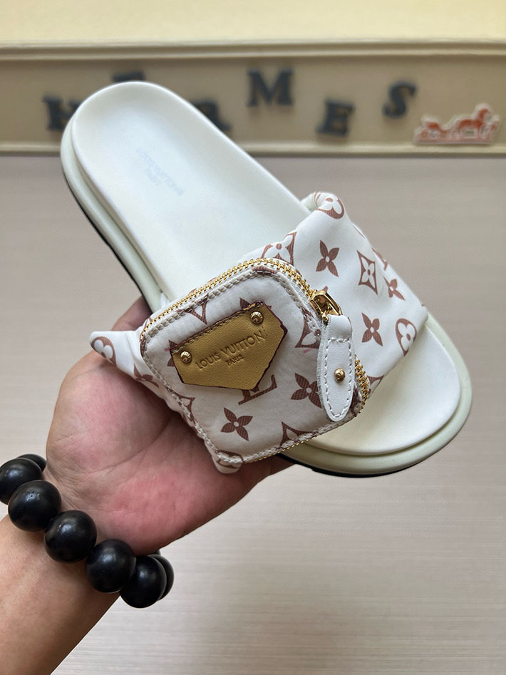 メンズ・レディース兼用 ルイヴィトン Louis Vuitton × 村上隆 サンダル LVリミックス 2629048 長時間歩いても疲れないサンダル おしゃれ - 画像 (3)