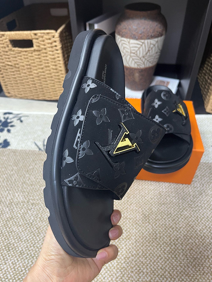 メンズ・レディース兼用 ルイヴィトン LV ウォーター フロント ライン サンダル モノグラム 2629052 ルイヴィトン 靴 黒 - 画像 (7)