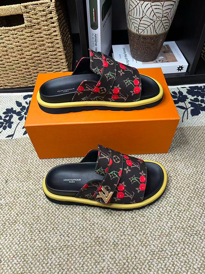 メンズ・レディース兼用 ルイヴィトン LV プールピローライン フラット コンフォート ミュール フラットサンダル 2629066 ヴィトン サンダル 厚底 - 画像 (8)