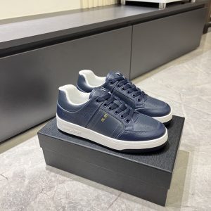 スニーカー 安い メンズ