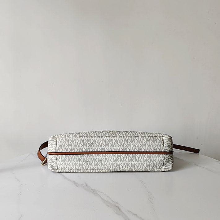 最高級マイケルコーススーパーコピー NOLITA トップジップ コンバーチブル ショルダー ミディアム バニラ/エイコーン 2629195 マイケルコース バッグ アウトレット - 画像 (8)