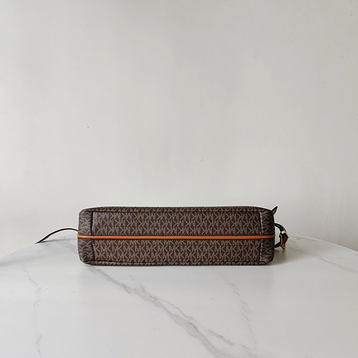 最高級マイケルコーススーパーコピー NOLITA トップジップ コンバーチブル ショルダー ミディアム ブラウン/エイコーン 2629196 マイケル コース バッグ 公式 - 画像 (8)
