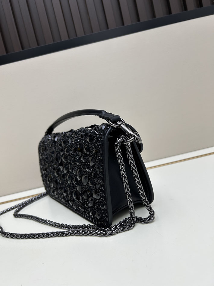 ヴァレンティノ バッグ 人気 VALENTINO ガラヴァーニ クラッチバッグ ショルダーバッグ ビジュー ブラック 2629198 ヴァレンティノ バッグ アウトレット - 画像 (8)