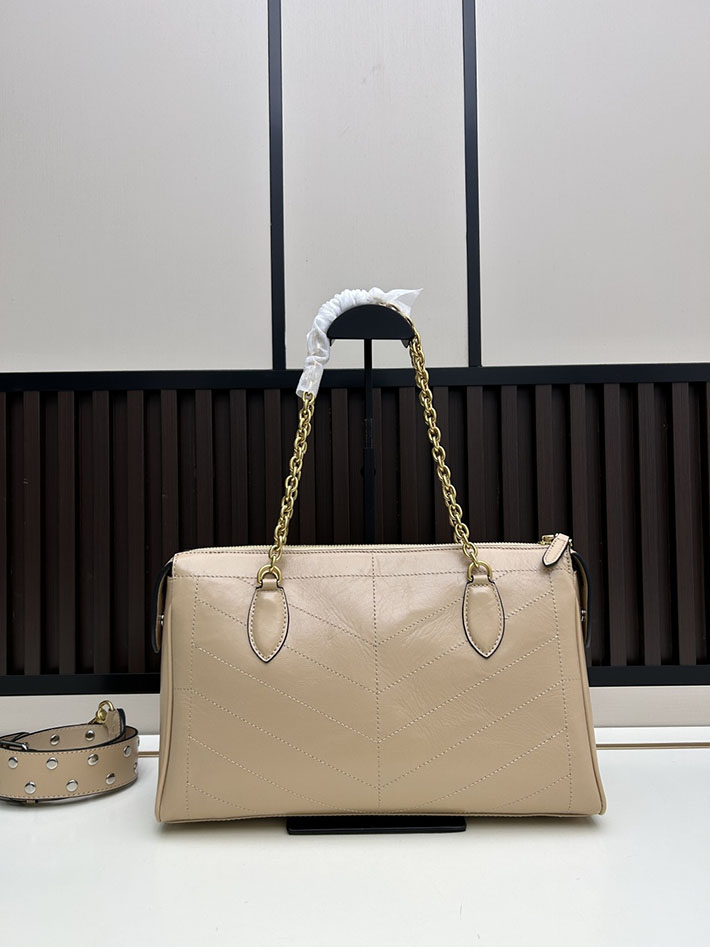 ヴァレンティノ バッグ 人気 VALENTINO ガラヴァーニ パンテア シェブロンパターン ナッパレザー ベージュ 2629205 ヴァレンティノ トートバッグ - 画像 (8)