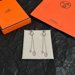 エルメス ピアス シェーヌダンクル