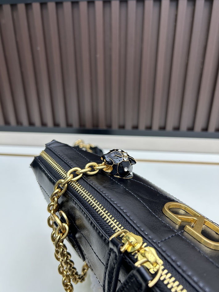 ヴァレンティノ バッグ 人気 VALENTINO ガラヴァーニ パンテア シェブロンパターン ナッパレザー ブラック 2629208 ヴァレンティノ バッグ 人気 - 画像 (4)