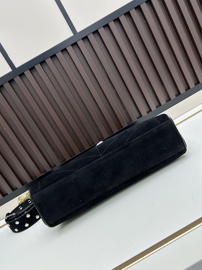 ヴァレンティノ バッグ 人気 VALENTINO ガラヴァーニ パンテア シェブロンパターン ナッパレザー ブラック 2629212 ヴァレンティノ ロゴ バッグ - 画像 (4)