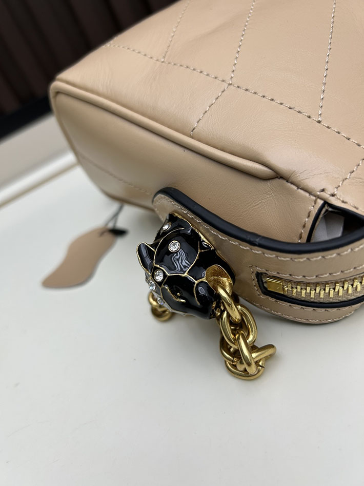 ヴァレンティノ バッグ 人気 VALENTINO ガラヴァーニ パンテア シェブロンパターン スモール ベージュ 2629213 ヴァレンティノ バッグ アウトレット - 画像 (5)