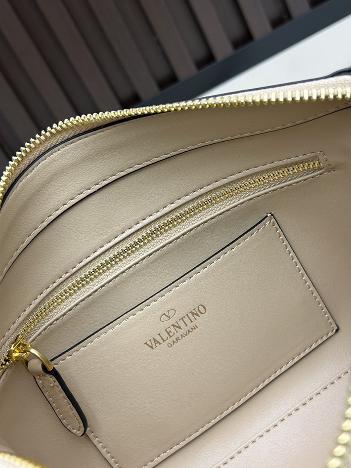 ヴァレンティノ バッグ 人気 VALENTINO ガラヴァーニ パンテア シェブロンパターン スモール ベージュ 2629213 ヴァレンティノ バッグ アウトレット - 画像 (2)
