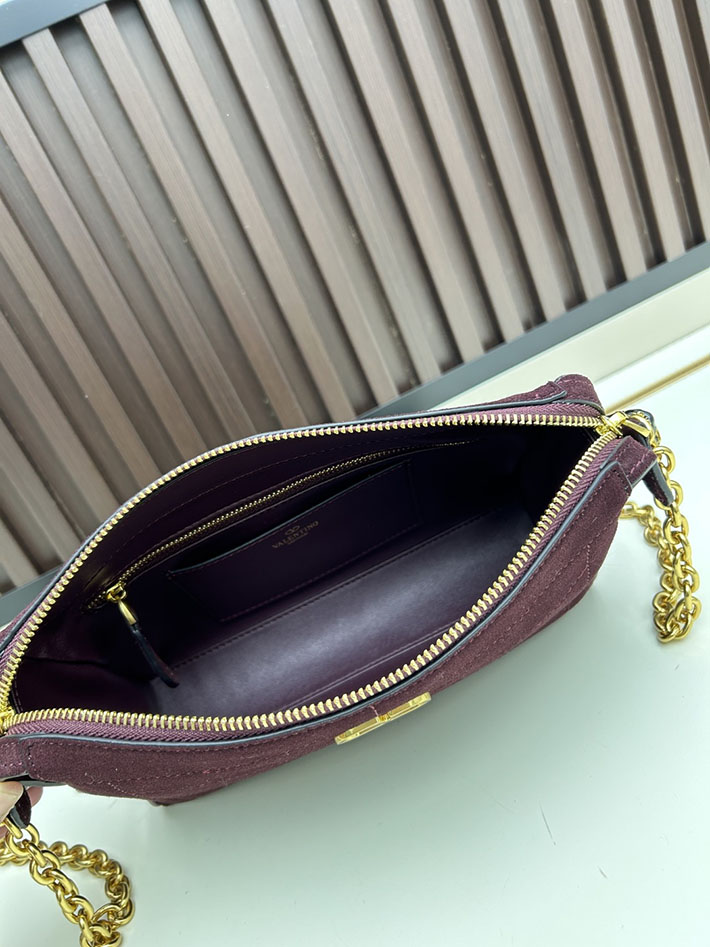 ヴァレンティノ バッグ 人気 VALENTINO ガラヴァーニ パンテア シェブロンパターン スモール ボルドー 2629217 ヴァレンティノ ショルダーバッグ レディース - 画像 (3)