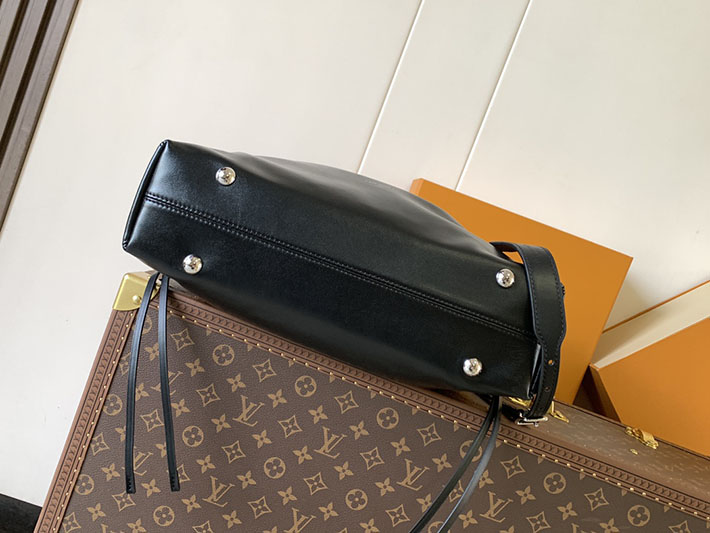 ルイヴィトン販売店舗 レディースバッグ Louis Vuitton オフ デューティ・バイブ MM ブラック M25545 ルイヴィトン バッグ レディース 人気 - 画像 (7)
