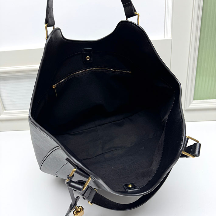 セリーヌ バッグ 人気 ランキング CELINE 25新作 MEO ショルダーバッグ サプルカーフスキン ブラック 2630265 セリーヌ バッグ ショルダー - 画像 (2)