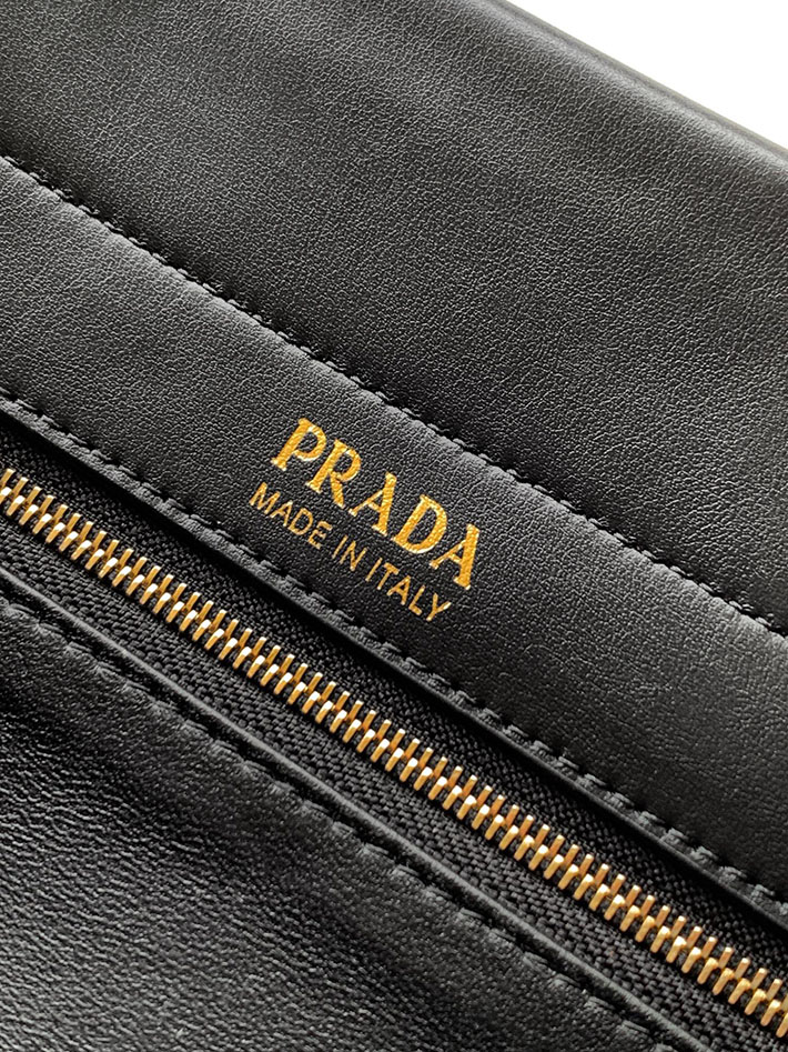 プラダ バッグ レディース PRADA アンシェネ ミディアム レザーバッグ ブラック 1BC262_2HIA_F0002_V_COO プラダ バッグ人気ランキング - 画像 (2)