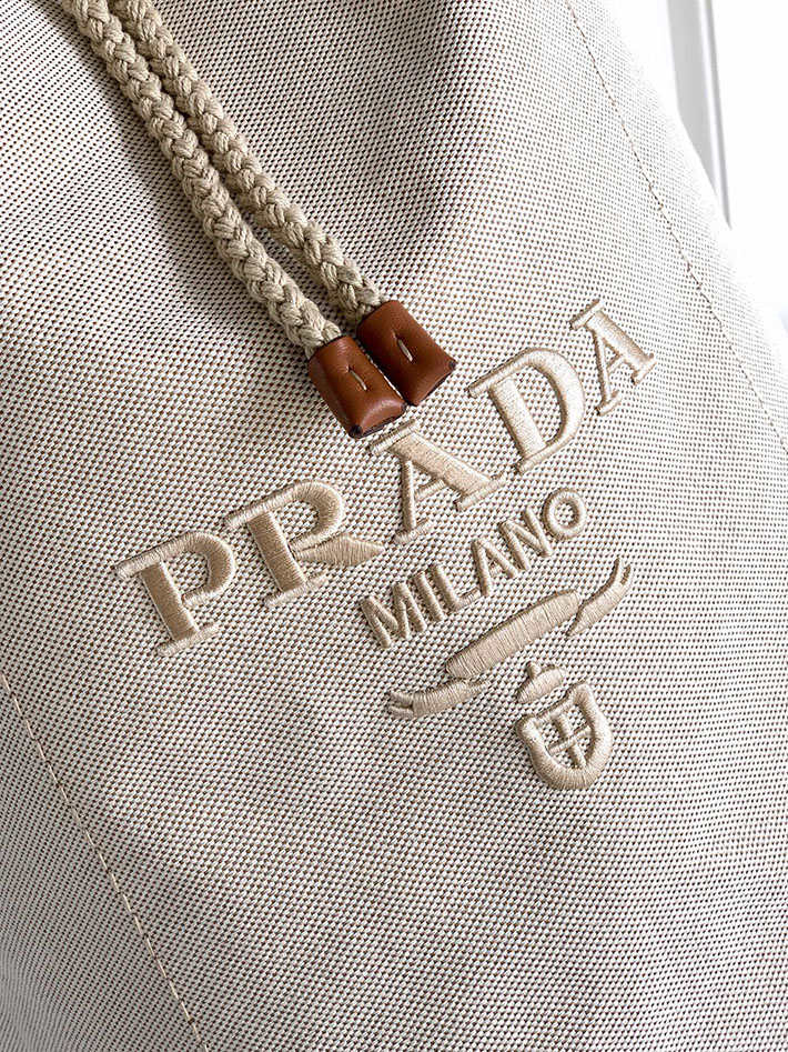 プラダ バッグ レディース PRADA リネンブレンド ドローストリング ダッフルバッグ ナチュラル 2VY011_2CX9_F0018_V_OOO プラダ 旅行バッグ レディース - 画像 (6)