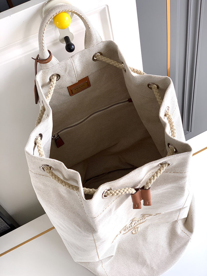 プラダ バッグ レディース PRADA リネンブレンド ドローストリング ダッフルバッグ ナチュラル 2VY011_2CX9_F0018_V_OOO プラダ 旅行バッグ レディース - 画像 (3)
