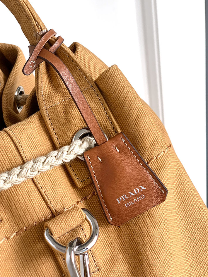 プラダ バッグ レディース PRADA リネンブレンド ドローストリング ダッフルバッグ キャメル 2VY011_2CX9_F03OE PRADA ボストンバッグ ナイロン - 画像 (4)