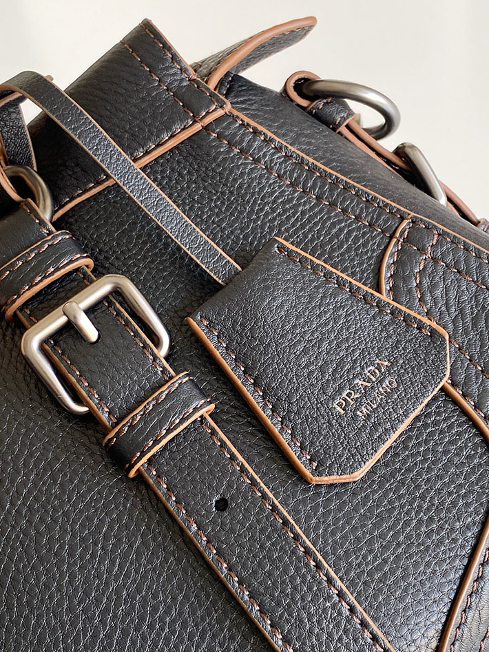 プラダ バッグ レディース PRADA ロゴ ラージ レザー トートバッグ ブラック 1BG604_2HIK_F0002_V_OOO プラダ トートバッグ 人気 - 画像 (5)