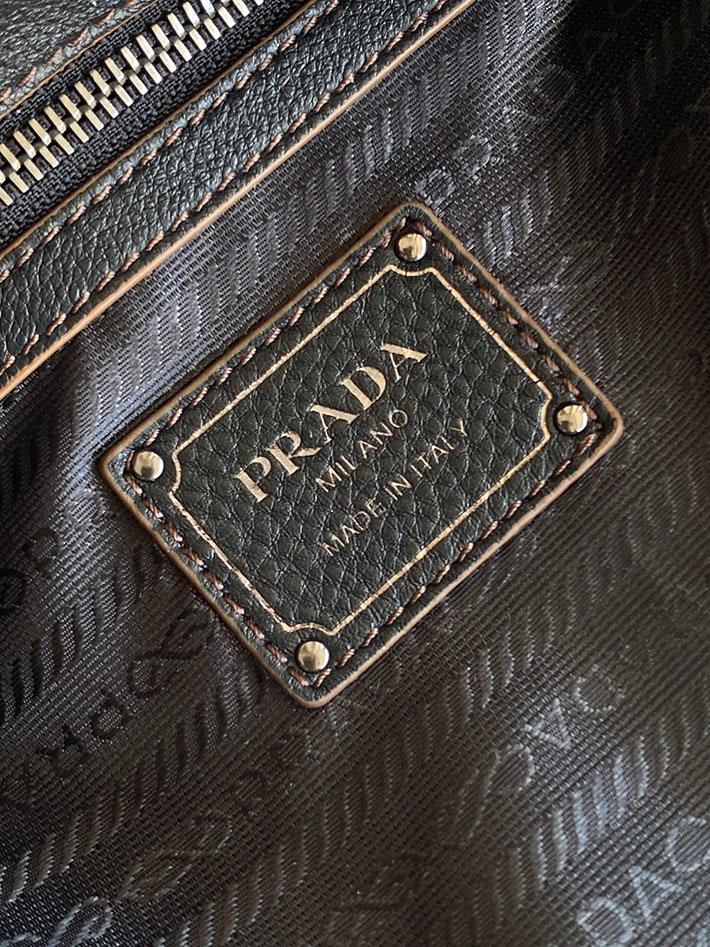 プラダ バッグ レディース PRADA ロゴ ラージ レザー トートバッグ ブラック 1BG604_2HIK_F0002_V_OOO プラダ トートバッグ 人気 - 画像 (2)