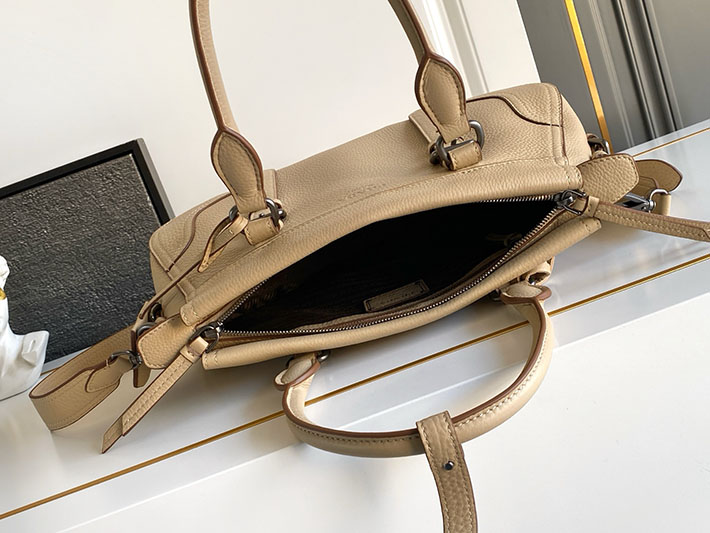 プラダ バッグ レディース PRADA ロゴ ラージ レザー トートバッグ サンドベージュ 1BG604_2HIK_F0036_V_OOO プラダ トートバッグ アウトレット - 画像 (3)