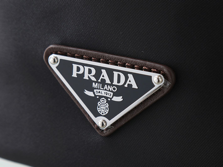 プラダ バッグ レディース PRADA スピードロック Re-Nylon xレザー ポーチ ブラック 2NE067_2HE1_F0002 プラダ ポーチ ナイロン - 画像 (7)