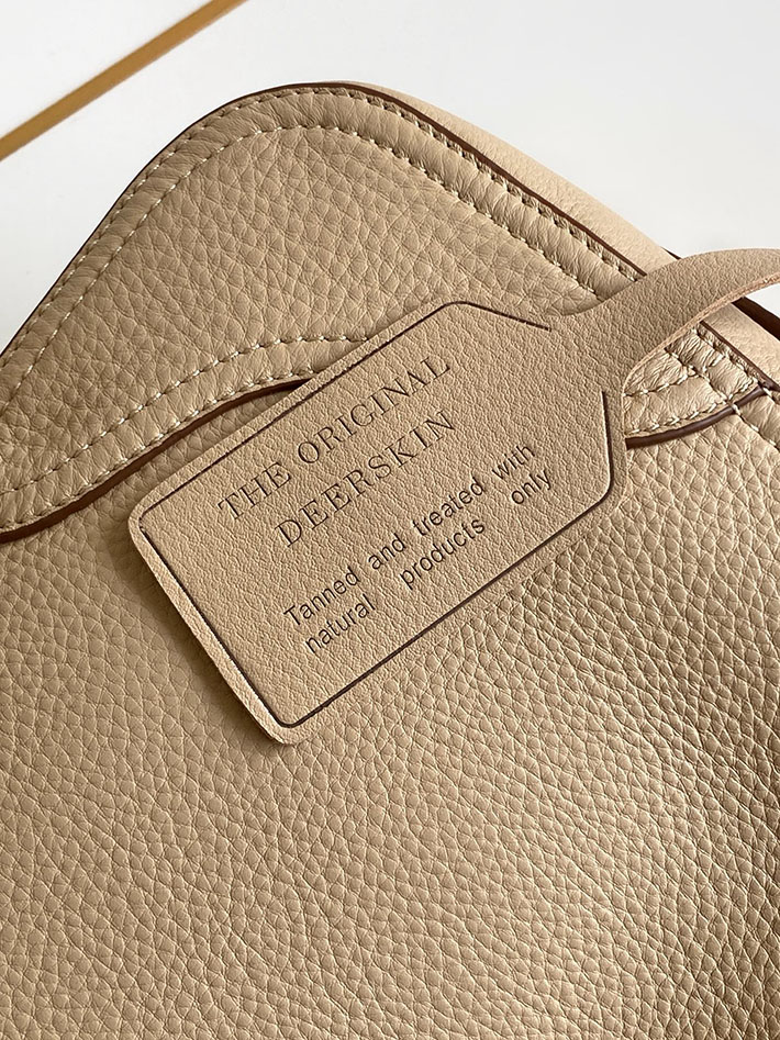 プラダ バッグ レディース PRADA ロゴ エメ ラージ レザー ショルダーバッグ サンドベージュ 1BC280_2HIK_F0036_V_OOO プラダ バッグ 斜 めがけ - 画像 (4)