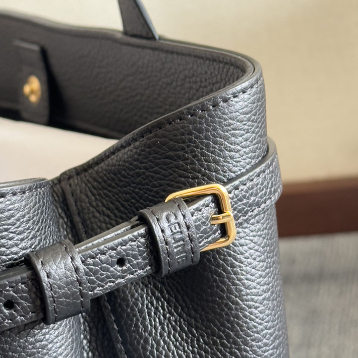 最高級セリーヌスーパーコピー CELINE スモール カバ アナイス キュイル トリオンフ ブラック 121753ENY.38NO セリーヌ トートバッグ 新作 - 画像 (4)