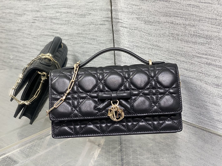 ディオール バッグ 人気 Dior My Dior ミニバッグ カナージュ ラムスキン ブラック S0984OUQA_M900 ディオール バッグ 人気ランキング - 画像 (9)