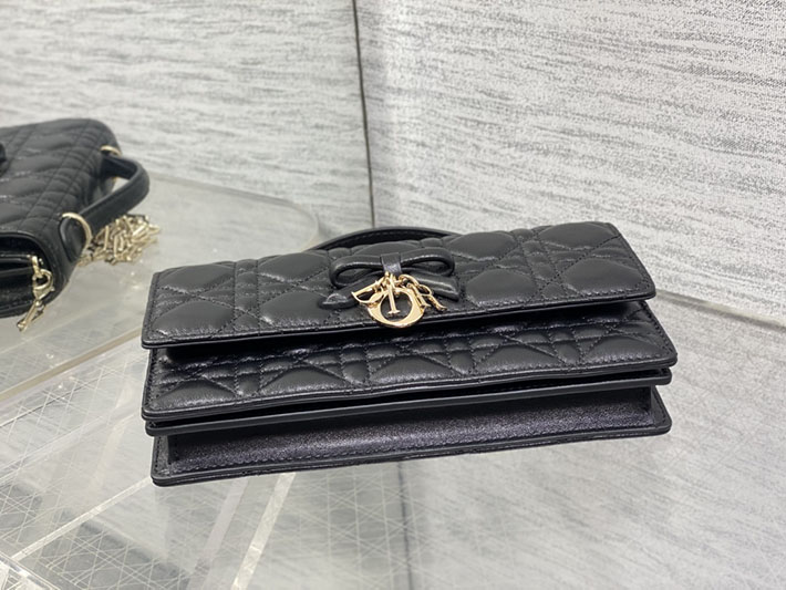 ディオール バッグ 人気 Dior My Dior ミニバッグ カナージュ ラムスキン ブラック S0984OUQA_M900 ディオール バッグ 人気ランキング - 画像 (4)