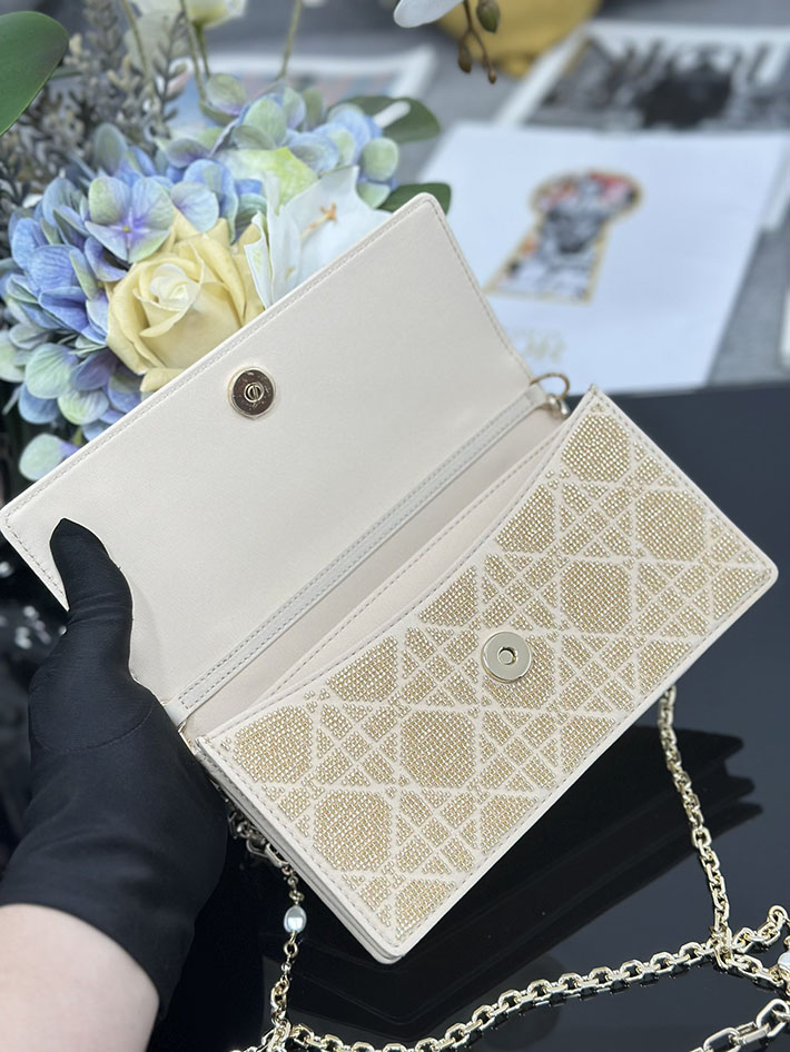 ディオール バッグ 人気 Dior ミスディオールミニ・カナージュ エンブロイダリー ベージュ S0980OIBE_M52U ディオール バッグ ショルダー - 画像 (4)