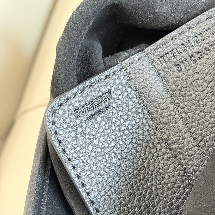 バーバリー バッグ アウトレット Burberry スモール ハイランド ショルダーバッグ ブラック 81147721 バーバリー バッグ ショルダー - 画像 (2)