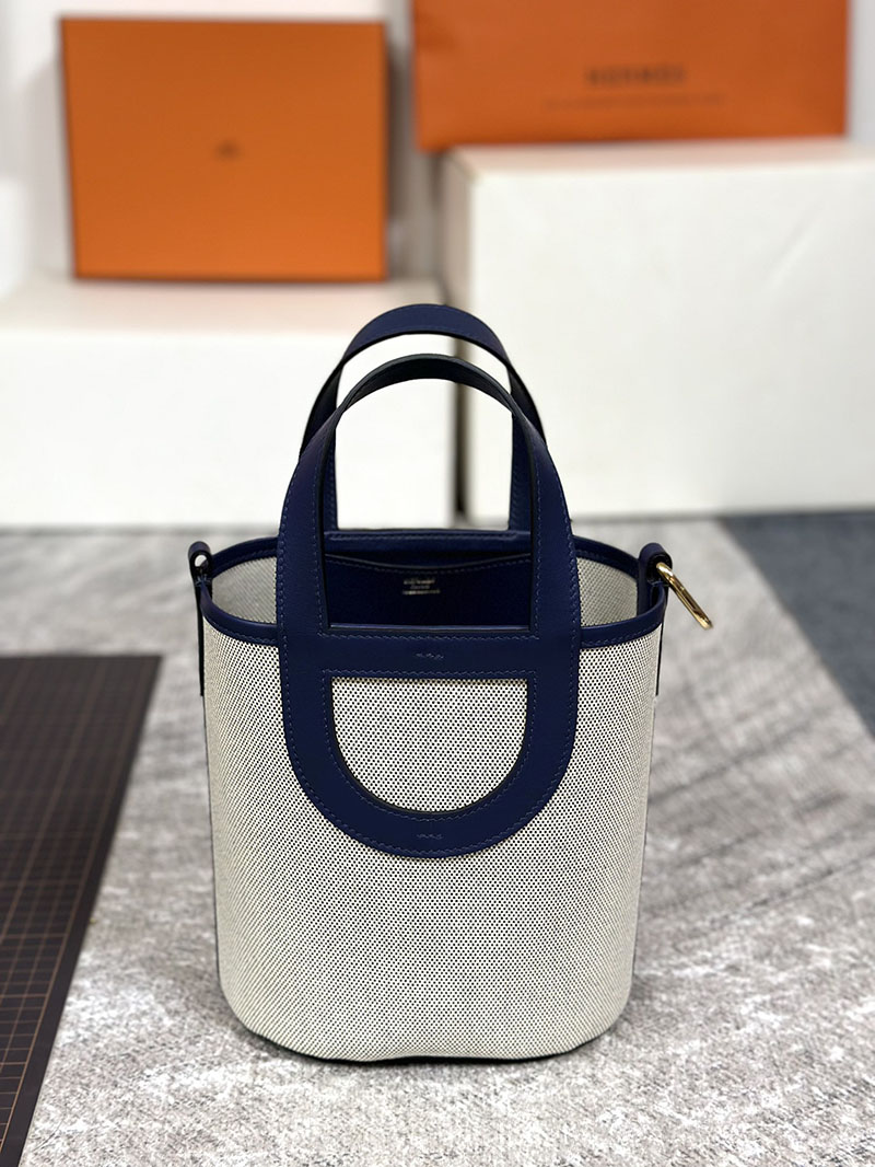 エルメス インザ ループ サイズ