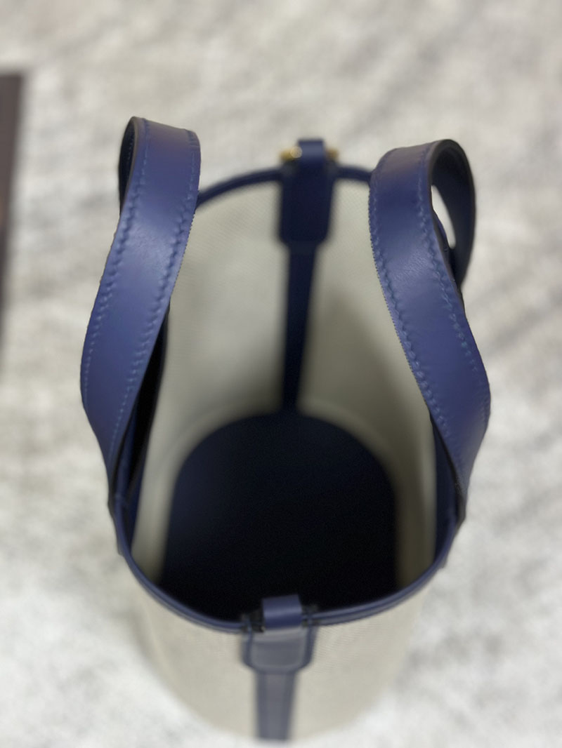 エルメス ハンドバッグ イン・ザ・ループ ブルーサフィール トワルアッシュ/スイフト ゴールド金具 2630334 エルメス インザ ループ サイズ - 画像 (4)