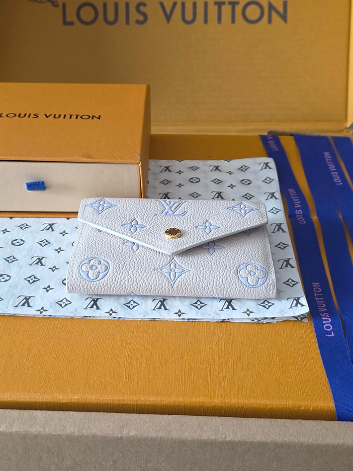 ルイヴィトン販売店舗 財布 レディース LV ポルトフォイユ・ヴィクトリーヌ モノグラム・ミルキーホワイト、ブルー 2629343 ヴィトン ミニ財布 人気 - 画像 (12)