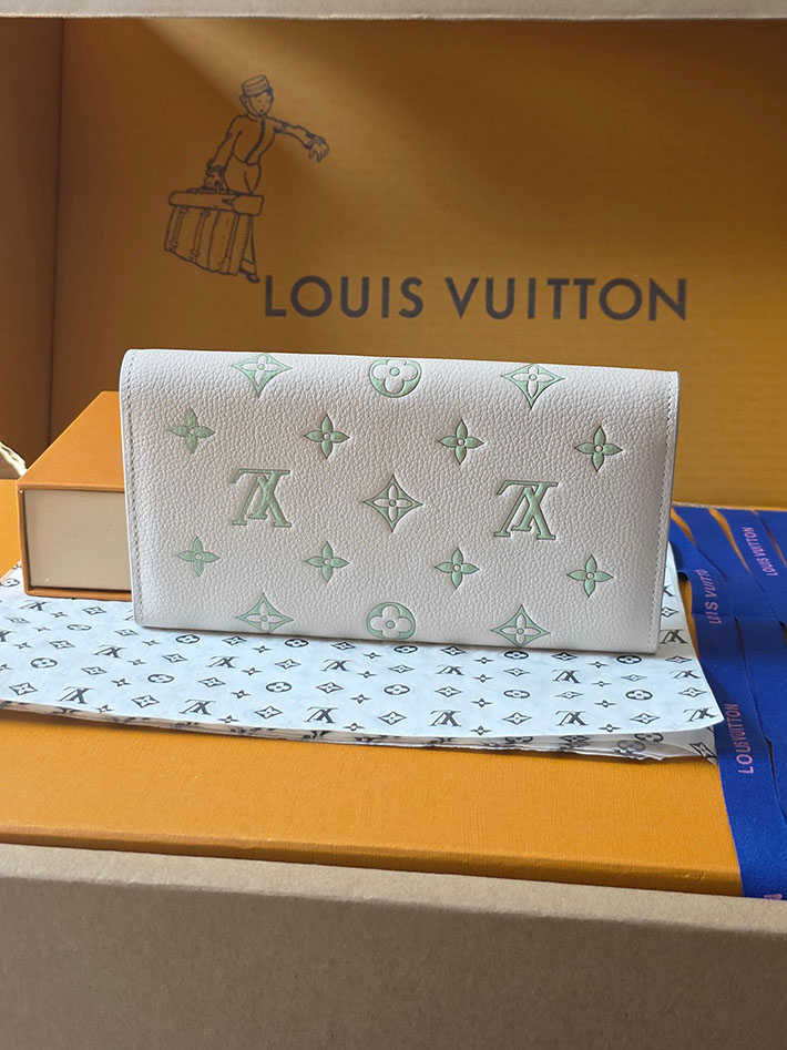 ルイヴィトン販売店舗 財布 レディース LV ポルトフォイユ・サラ ミルキーホワイト、グリーン M27740 ルイヴィトン 長財布 レディース 人気 - 画像 (11)