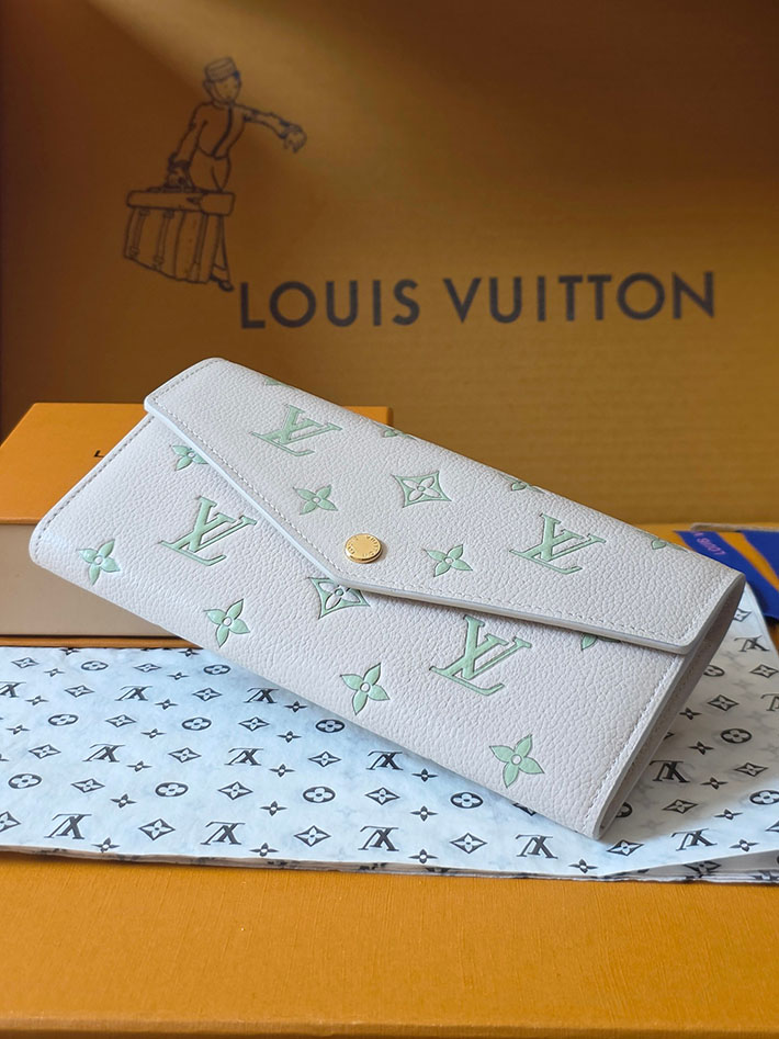 ルイヴィトン販売店舗 財布 レディース LV ポルトフォイユ・サラ ミルキーホワイト、グリーン M27740 ルイヴィトン 長財布 レディース 人気 - 画像 (9)