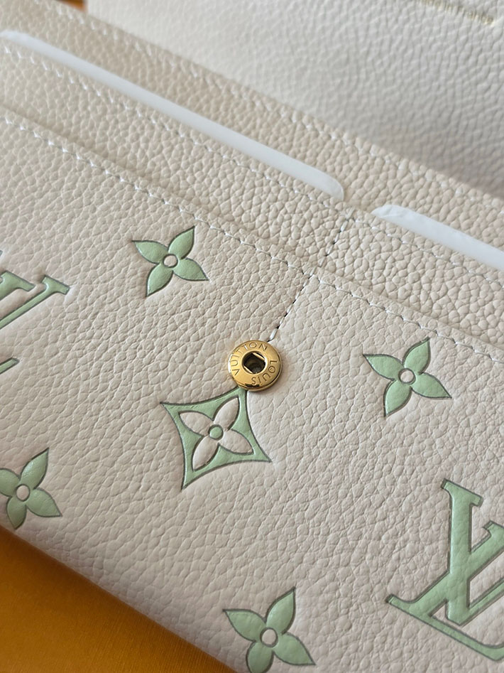 ルイヴィトン販売店舗 財布 レディース LV ポルトフォイユ・サラ ミルキーホワイト、グリーン M27740 ルイヴィトン 長財布 レディース 人気 - 画像 (4)