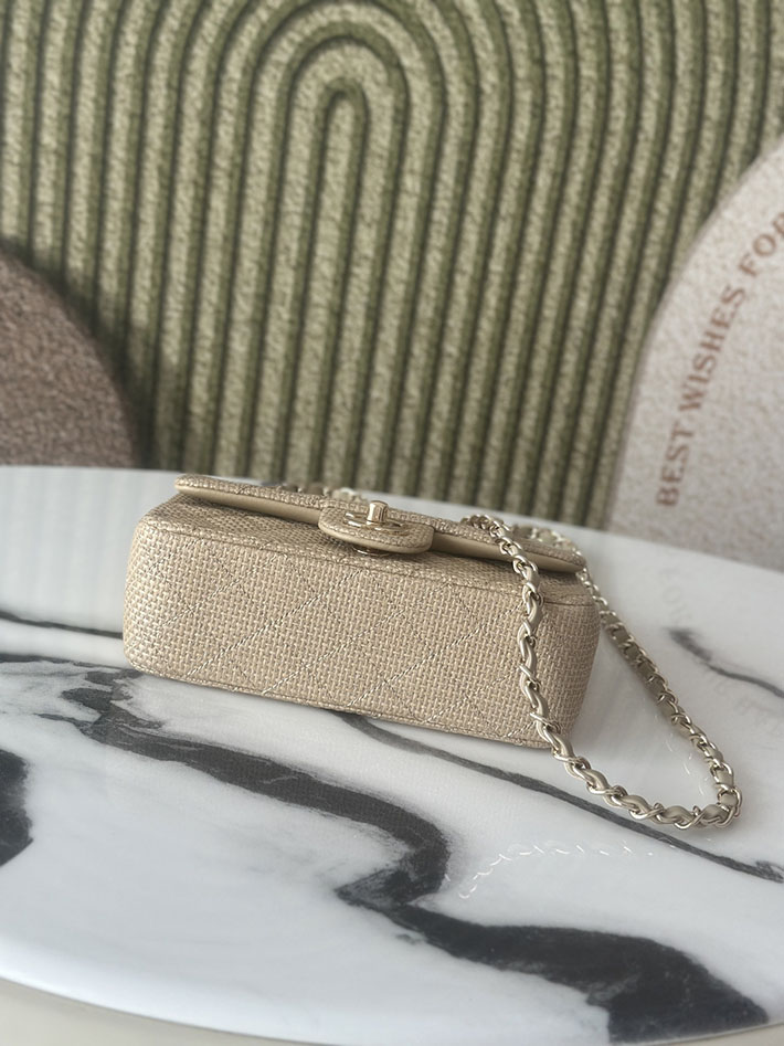 シャネル 新作バッグ 2026 CHANEL ミニフラップバッグ ショルダーバッグ ベージュ AS6012 B22809 U6029 シャネル マトラッセ ミニ - 画像 (7)