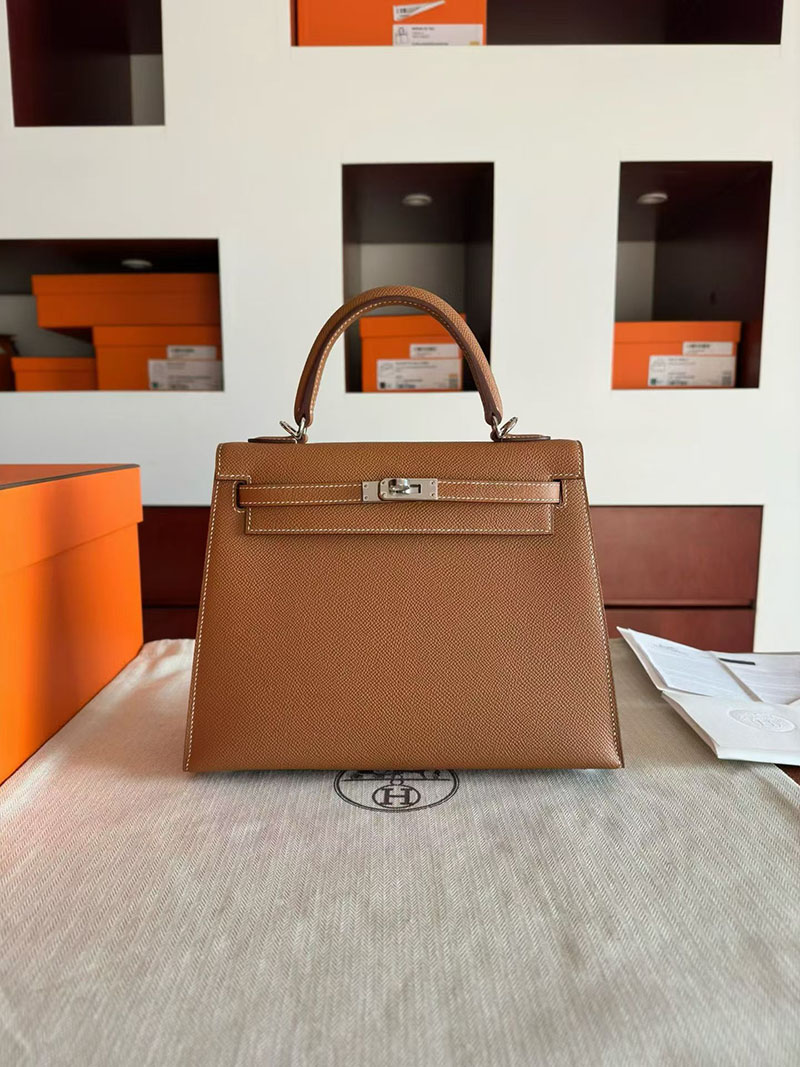 エルメス ケリーバッグ レディース HERMES ケリー25 外縫い ゴールド ヴォーエプソン シルバー金具 2630370 ケリー25 外縫い 定価 - 画像 (7)